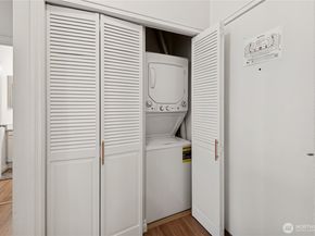 2415 2nd Avenue 438, Seattle WA 98121
