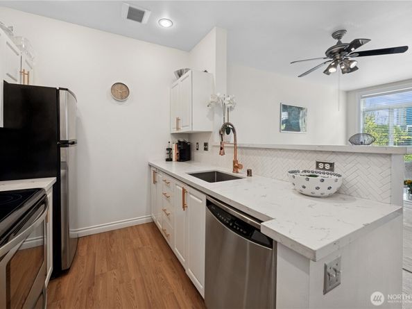 2415 2nd Avenue 438, Seattle WA 98121