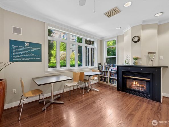2415 2nd Avenue 438, Seattle WA 98121