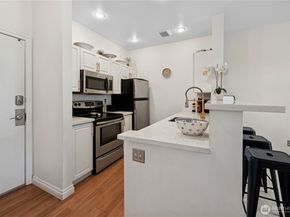 2415 2nd Avenue 438, Seattle WA 98121