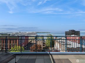 2415 2nd Avenue 438, Seattle WA 98121