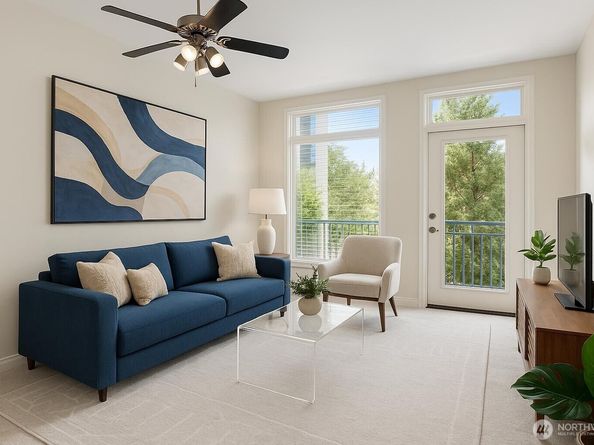 2415 2nd Avenue 438, Seattle WA 98121
