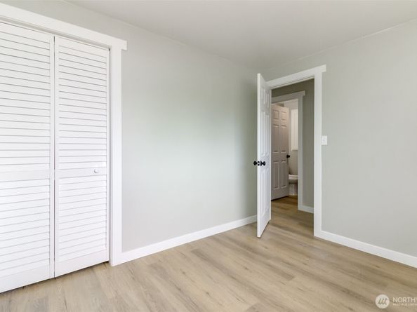 838 S 316th Street, Federal Way WA 98003