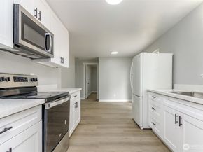 838 S 316th Street, Federal Way WA 98003