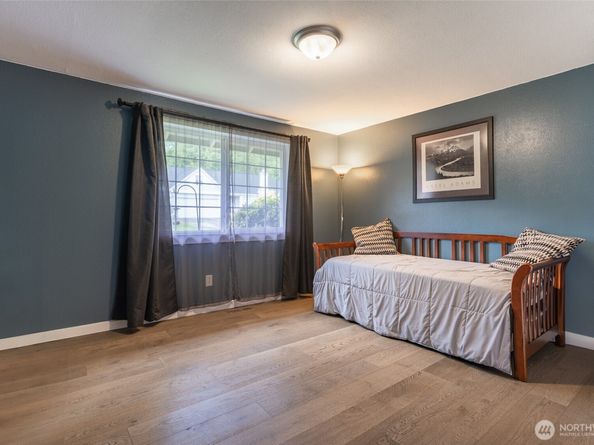 2656 168th Avenue NE, Bellevue WA 98008