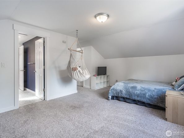 2656 168th Avenue NE, Bellevue WA 98008