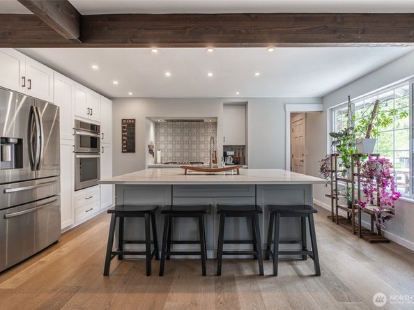 2656 168th Avenue NE, Bellevue WA 98008
