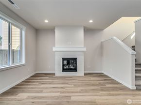 5077 NW Cedarside Loop, Silverdale WA 98383