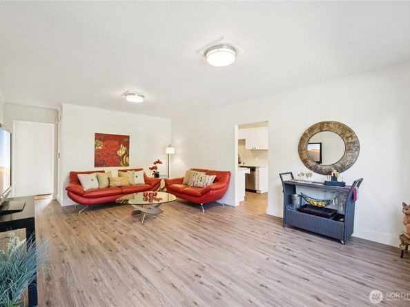 817 SW 158th Street, Burien WA 98166