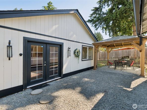 817 SW 158th Street, Burien WA 98166