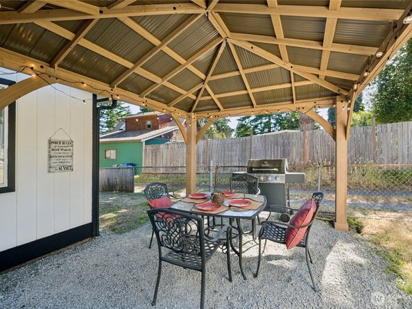 817 SW 158th Street, Burien WA 98166