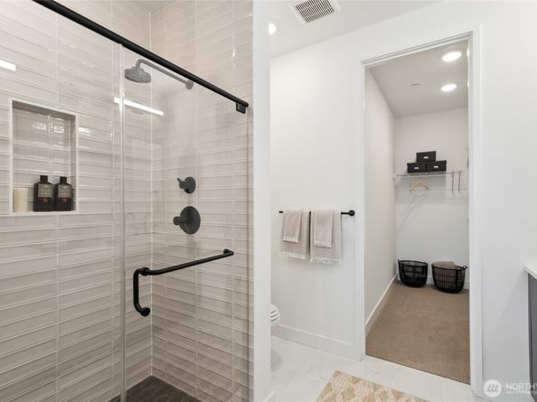 12237 137th Place NE 2806, Redmond WA 98052