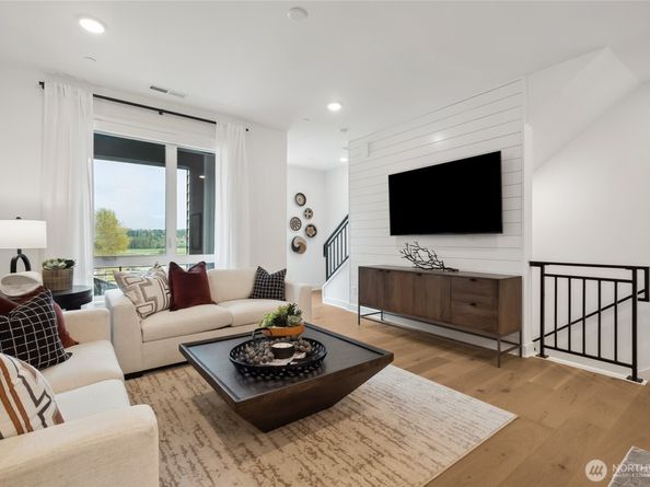 12237 137th Place NE 2806, Redmond WA 98052