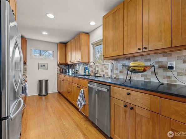 3309 W Thurman Street, Seattle WA 98199