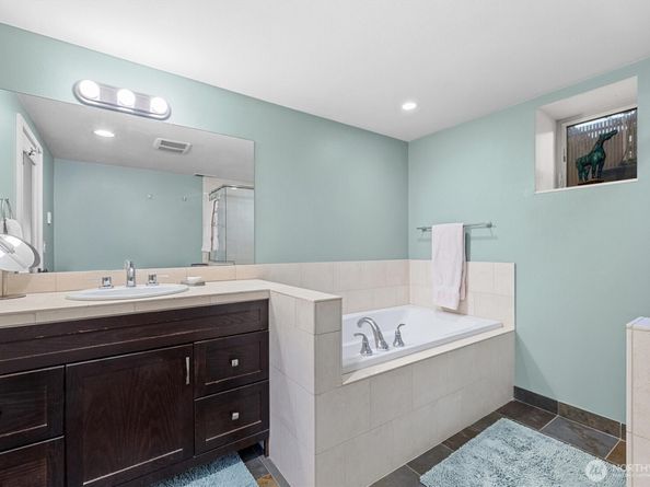 3309 W Thurman Street, Seattle WA 98199