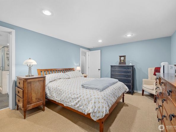3309 W Thurman Street, Seattle WA 98199