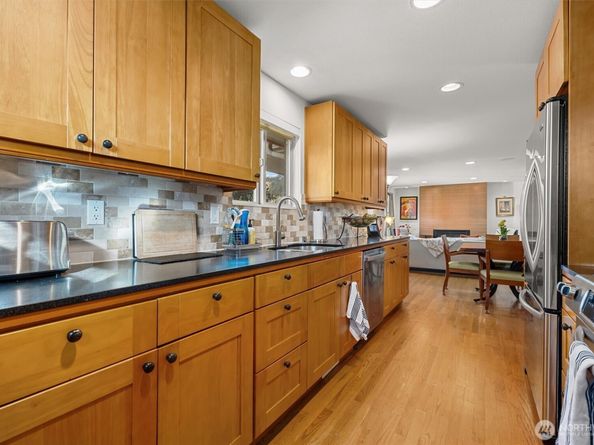 3309 W Thurman Street, Seattle WA 98199