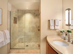 415 Shoreland Drive SE, Bellevue WA 98004