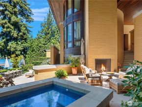 415 Shoreland Drive SE, Bellevue WA 98004