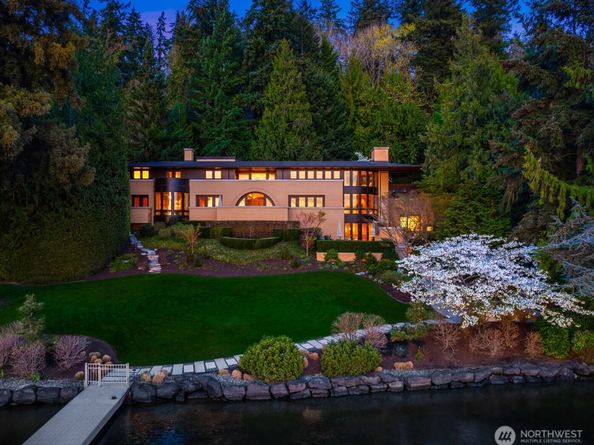 415 Shoreland Drive SE, Bellevue WA 98004