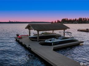 415 Shoreland Drive SE, Bellevue WA 98004