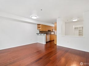12334 31st Avenue NE 305, Seattle WA 98125