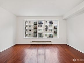 12334 31st Avenue NE 305, Seattle WA 98125