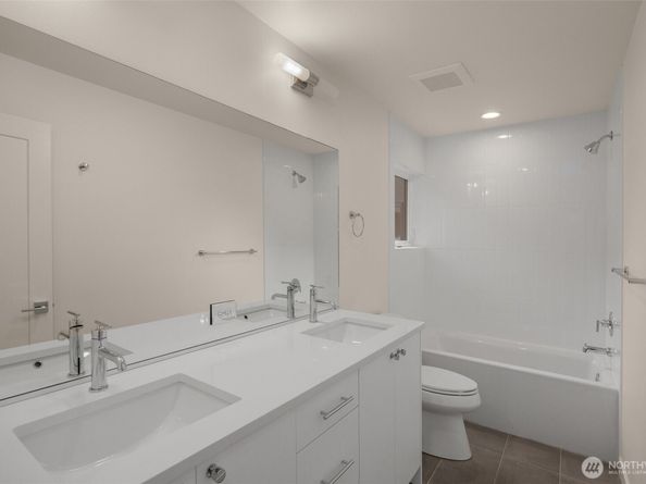 9223 A 14th Avenue NW, Seattle WA 98117