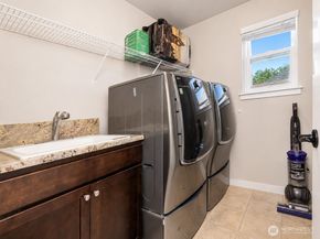 13814 41st Avenue W, Lynnwood WA 98087