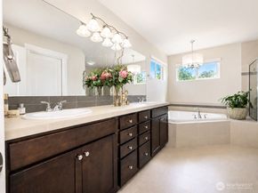 13814 41st Avenue W, Lynnwood WA 98087