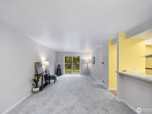 14605 NE 34th Street H12, Bellevue WA 98007