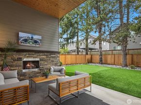 1435 242nd Place SE, Bothell WA 98021