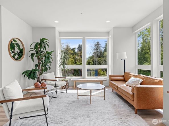 12225 Roseberg Avenue S 1, Seattle WA 98168