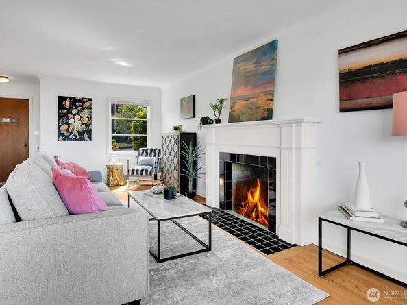 6921 39th Avenue SW, Seattle WA 98136