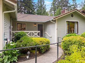 5306 162nd Place SW, Edmonds WA 98026