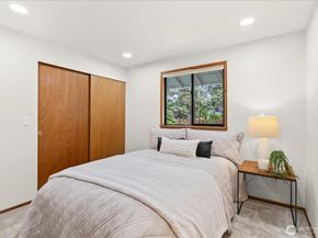 5306 162nd Place SW, Edmonds WA 98026