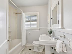1911 12th Avenue S, Seattle WA 98144