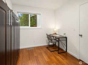 9004 NE 170th Street, Kenmore WA 98028