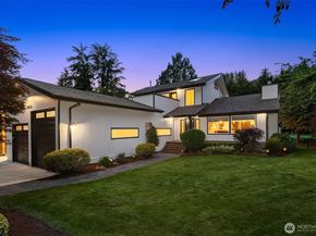 9004 NE 170th Street, Kenmore WA 98028