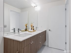 2251 14th Avenue W C, Seattle WA 98119