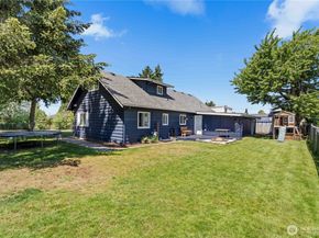 25916 18th Avenue S, Des Moines WA 98198