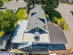 25916 18th Avenue S, Des Moines WA 98198