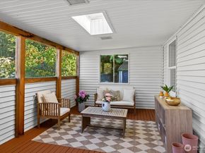 1051 2nd Avenue S, Edmonds WA 98020