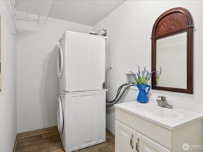 1051 2nd Avenue S, Edmonds WA 98020