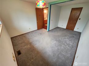 3712 S 175th, SeaTac WA 98188