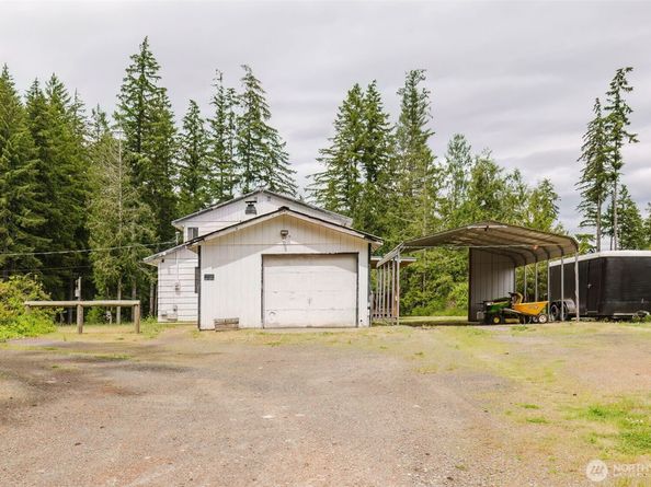 8025 W Wildcat Lake Road, Bremerton WA 98312