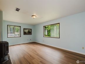 8025 W Wildcat Lake Road, Bremerton WA 98312