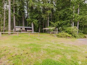8025 W Wildcat Lake Road, Bremerton WA 98312