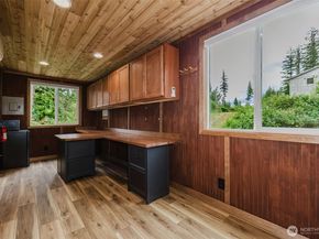 8025 W Wildcat Lake Road, Bremerton WA 98312
