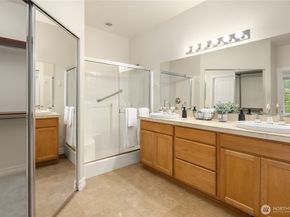 24253 NE Vine Maple Way, Redmond WA 98053